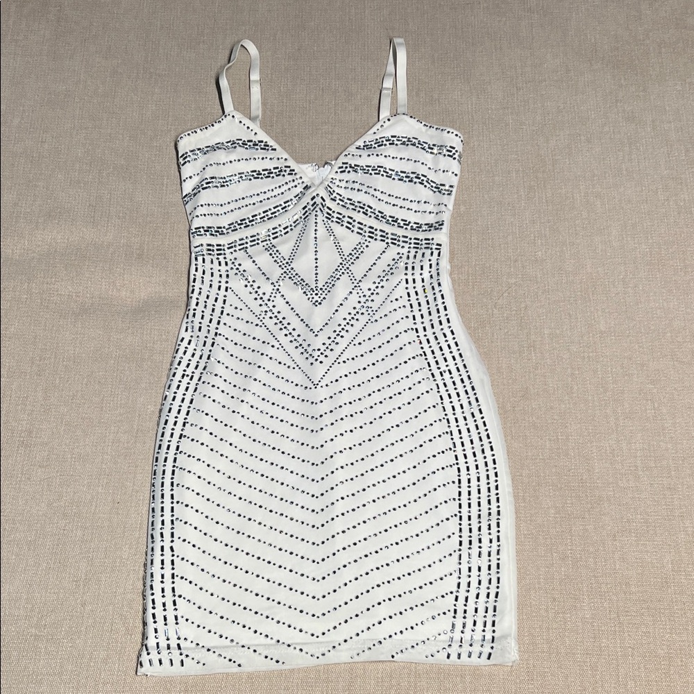 Elegant White Rhinestone Patterned Mini Dress - image 1